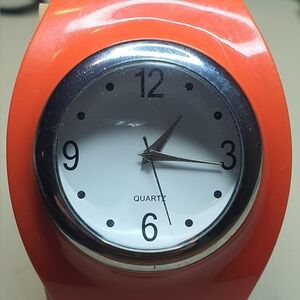 🦋10/$20🦋 Silver/Orange Plastic Women's Cuff Watch